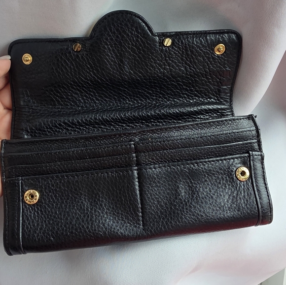 Tory Burch Black Wallet with Gold Logo - Picture 7 of 11